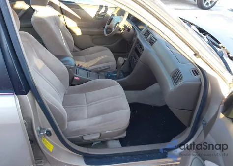 1998 Toyota Camry Le V6 из США, поврежденный, VIN 4T1BF28K0WU061516